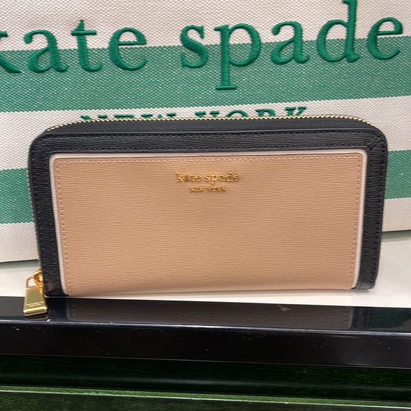 Kate Spade Morgan Colorblocked Zip-around Continental Wallet Cafe Mocha 
NWT - Picture 13 of 16